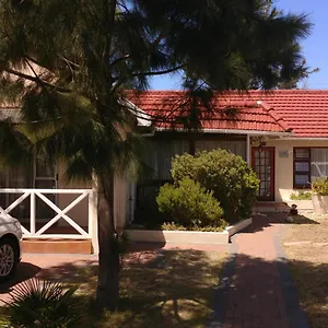 https://lily-bed-breakfast.hotels-capetown.com