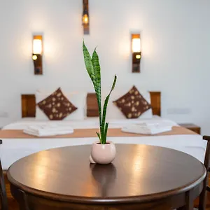 https://grand-argyle-resort.kandyhotelsnow.com